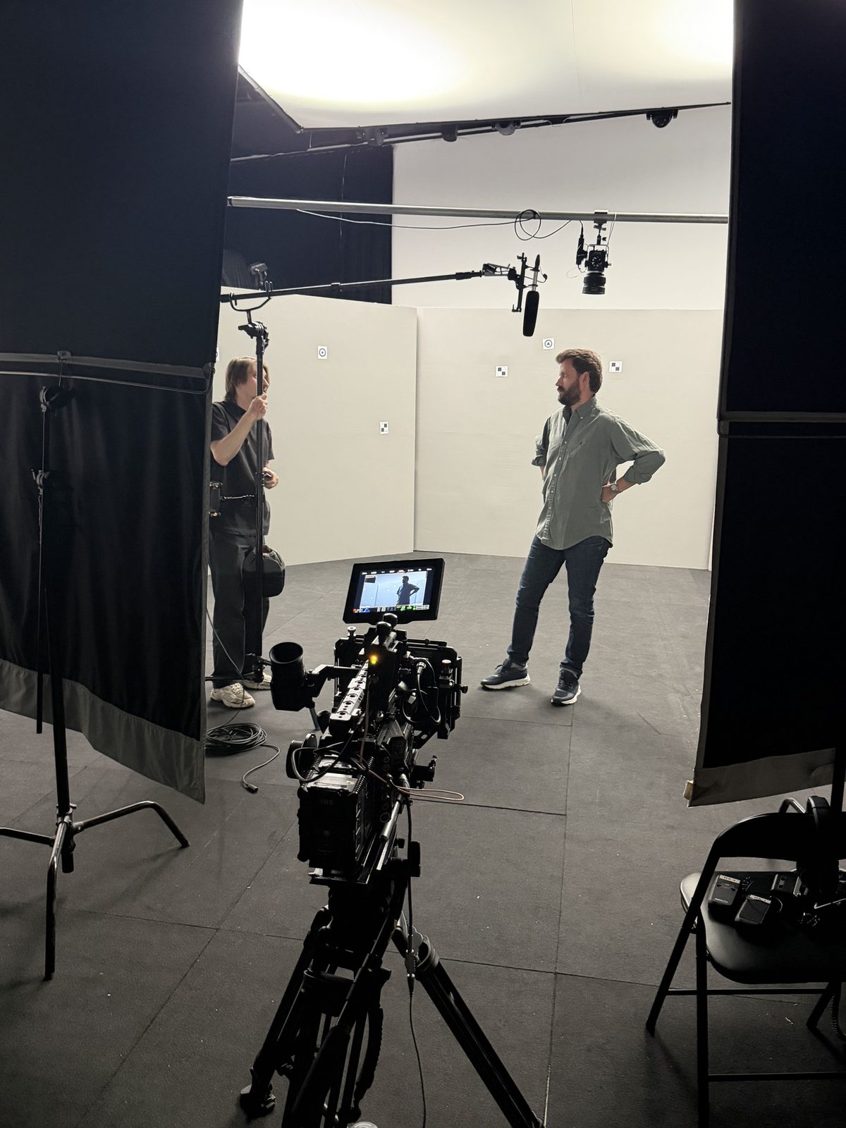 Behind the scenes, photo 8 of 10